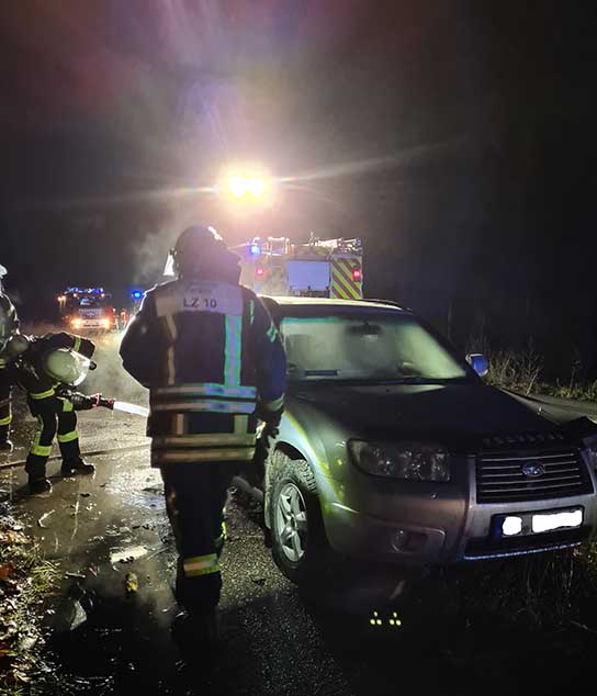 Jagd, Jägerin, Auto, Brandstiftung, Hambacher Forst