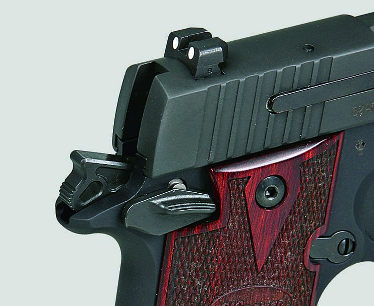 Sig Sauer P 938 Hammer und Beavertail