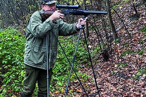 Der Blaser Zielstock aus Carbon punktet mit Leichtigkeit, Funktionalität und Belastbarkeit, ist aber nicht günstig.